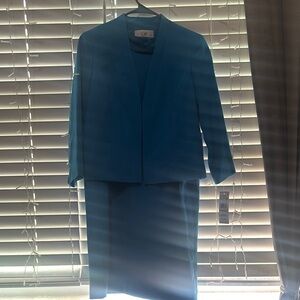 Le Suit Classic Blue Skirt Suit
